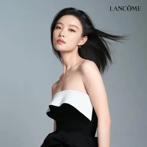 倪妮演绎三种不同风格的时尚造型酷飒优雅清新造型