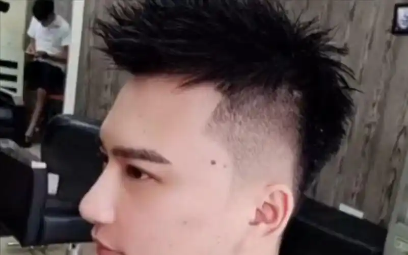 【男生发型】_凌乱飞机头 做最帅的你