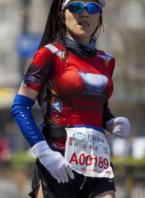 【百名美女跑者惊艳郑开马拉松】2019