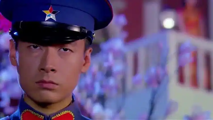 情定三生卓尔谈论向天身世,知夏听到后,陷入了沉思