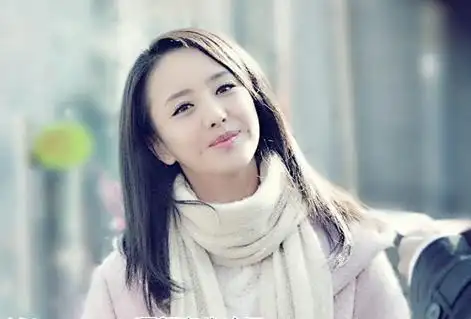 《北京爱情故事    》中女主角之一,该角色由内地女演员佟丽娅饰演
