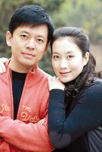 曾为拍戏吞下"春药",为给父母买房不断接戏,今42岁仍单身