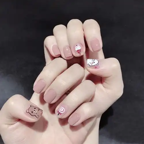 粉色可爱美甲图片