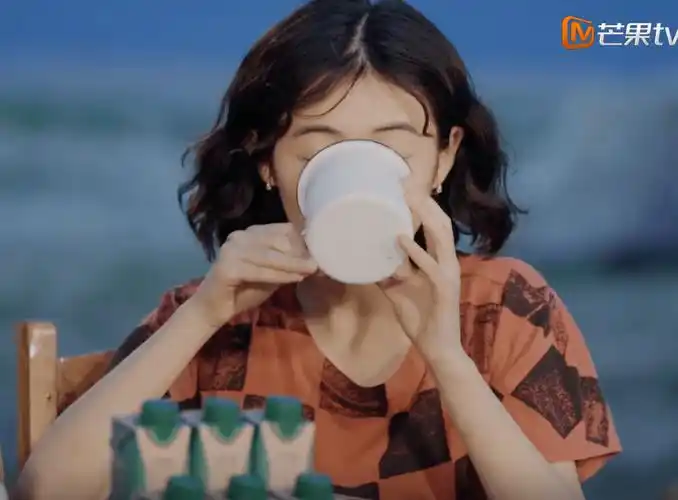 原创真没必要吧张子枫被评综艺感不足向往的生活不好看了她背锅