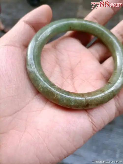 清代翡翠玉老手镯如图包老保真