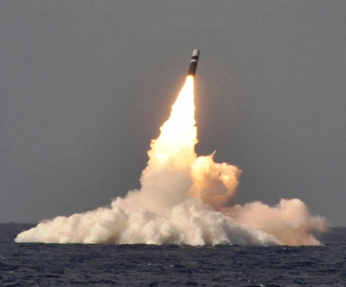 盾牌不如长矛好用我国洲际导弹数量倍增缩小与美俄差距