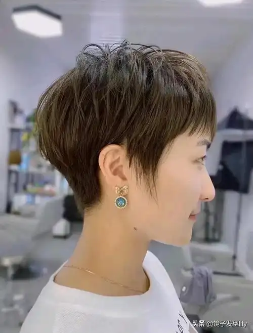 2021新款直发发型图片(2021夏季解暑短发16款,很美很清凉,你剪了吗)