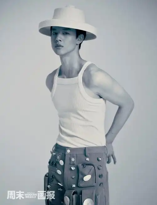 恕我直言,尹昉就是男版纯欲风(褒义)的最佳典范.