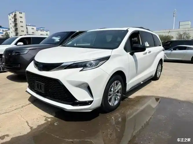 2022款丰田塞纳加版报价四驱mpv畅销商务车