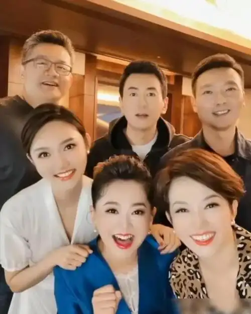 鲁健这个名字相信大家并不陌生,2020年央视中秋晚会,他的出现也是很多