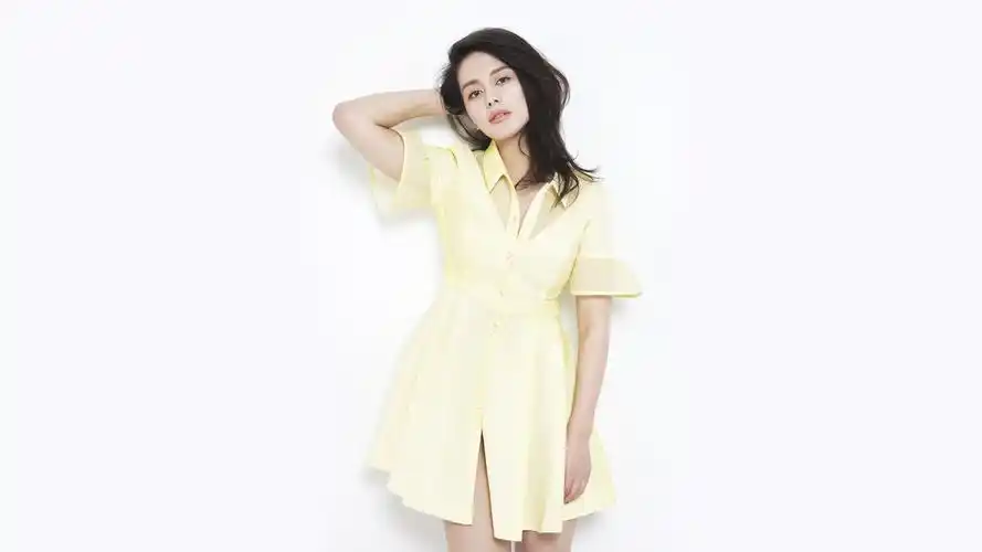 电脑壁纸 明星 大陆明星 黄色美女明星王力可写真