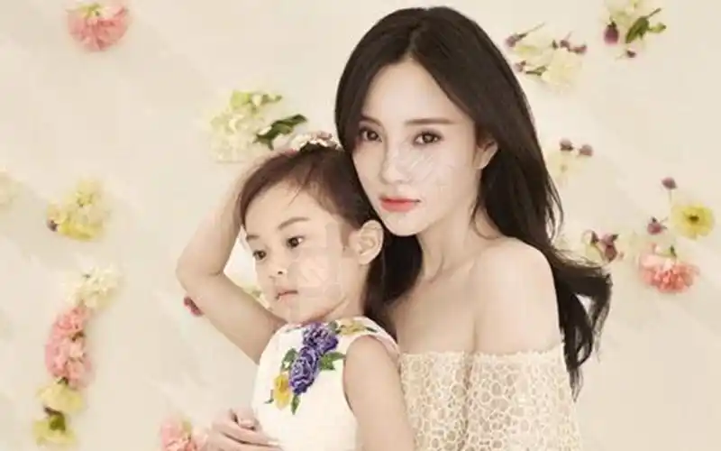 李小璐怀上二胎实锤