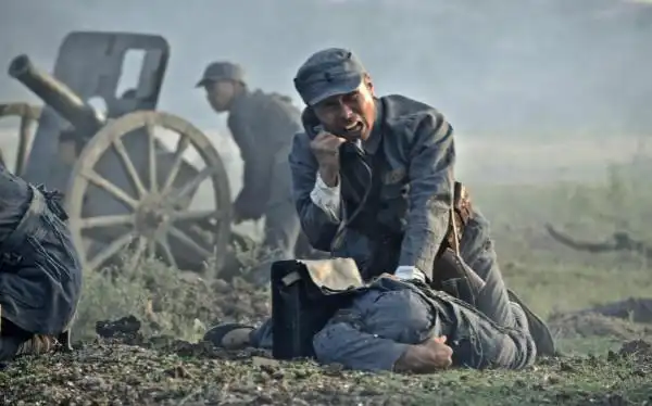 电影百团大战重燃戎马岁月硬汉曹凯塑钢铁军魂