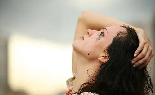 即使爱到撕心裂肺,痛到歇斯底里,分手即走得干干脆脆的4大星座