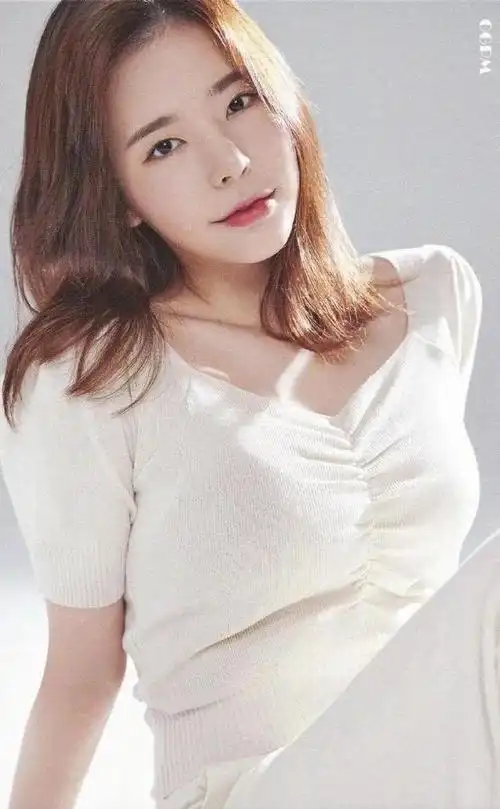 李顺圭最美图集,唯美清晰,你最喜欢哪张?网友:不火可惜了