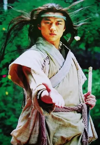 李亚鹏:金庸先生曾题字安慰我