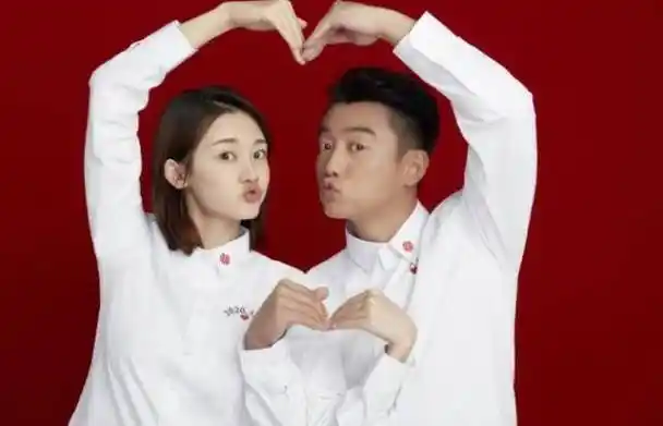 原创苗苗晒孕期照手工画郑恺带娃超温馨皮肤变好怀的是女儿