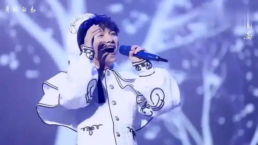 周深一首身骑白马感觉超越原唱,高音太惊艳了-娱乐视频-搜狐视频