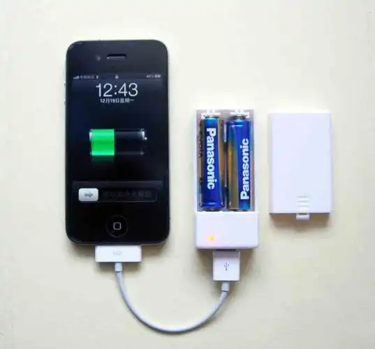 供应iphone4应急充电器 iphone移动电源 苹果充电器