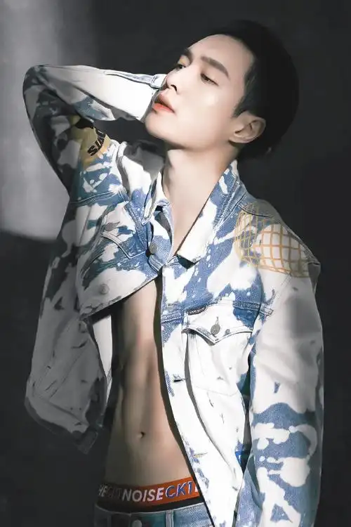 让人血条一空的爱豆身材##张艺兴我是唱作人2