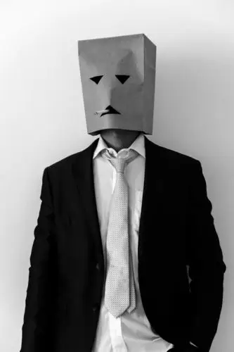 mask每个人都戴着面具.