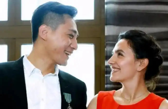 前段时间有网友偶遇了刘烨的一双儿女,诺一和霓娜,真不愧是安娜培育