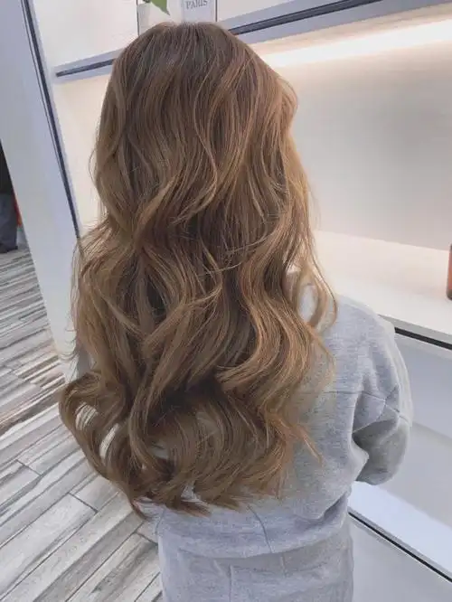 火法式卷大波浪造型烫发成功上岸|||适合秋冬季节的一款法式波浪卷发