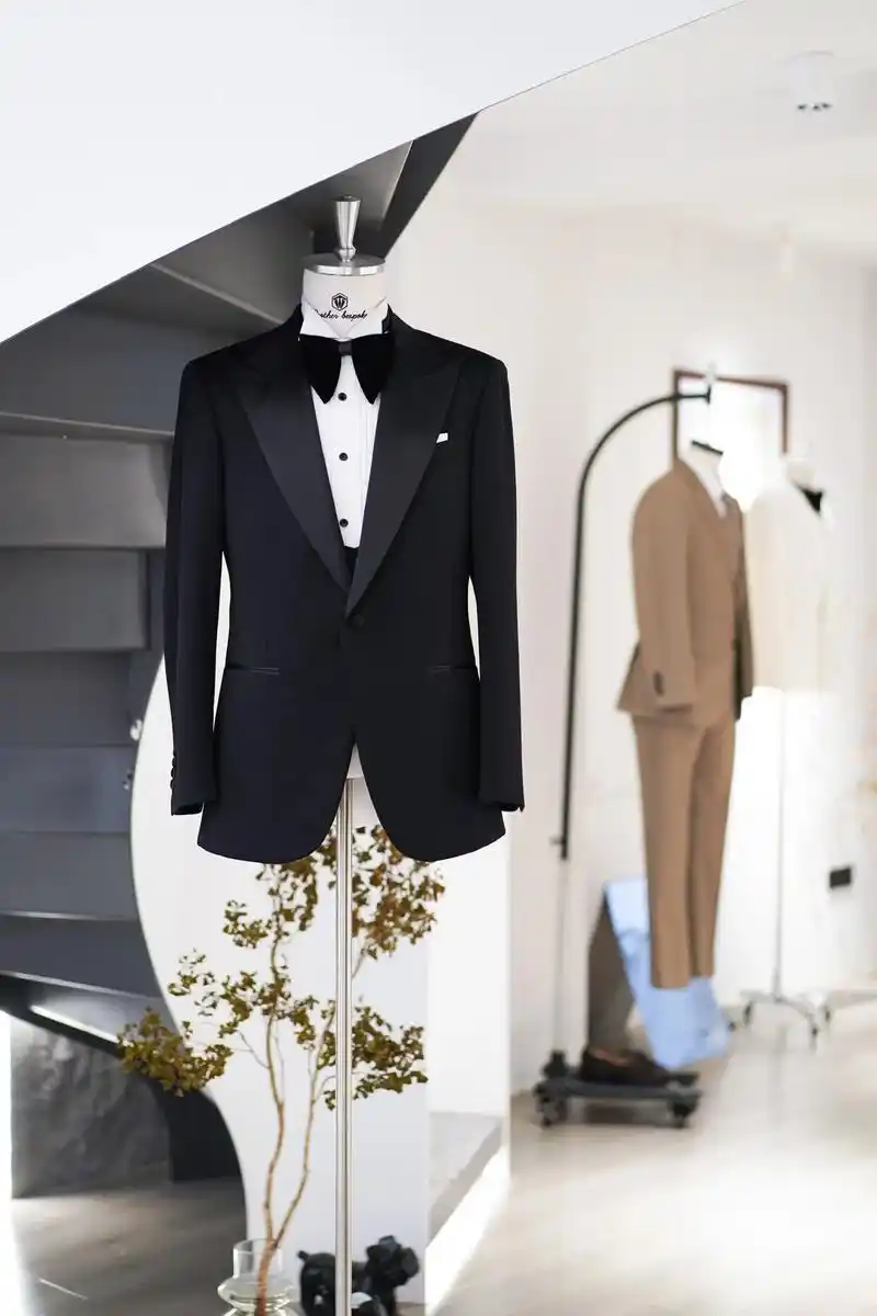 每个人衣柜里必须有的西服07定制款更懂你.