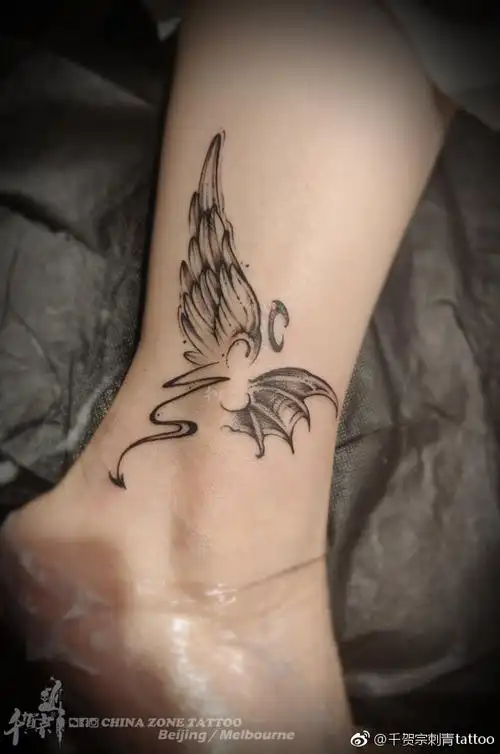 小腿小清新翅膀纹身图案