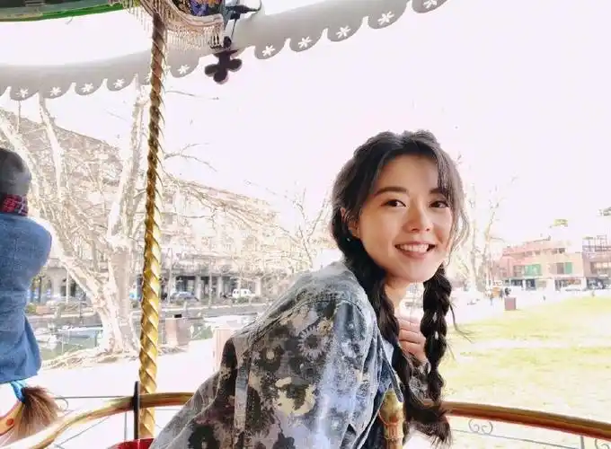 吴磊赵今麦互发照片