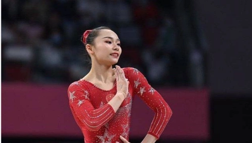 芦玉菲想要刘昊然签名粉丝直接喊话刘昊然快给安排上