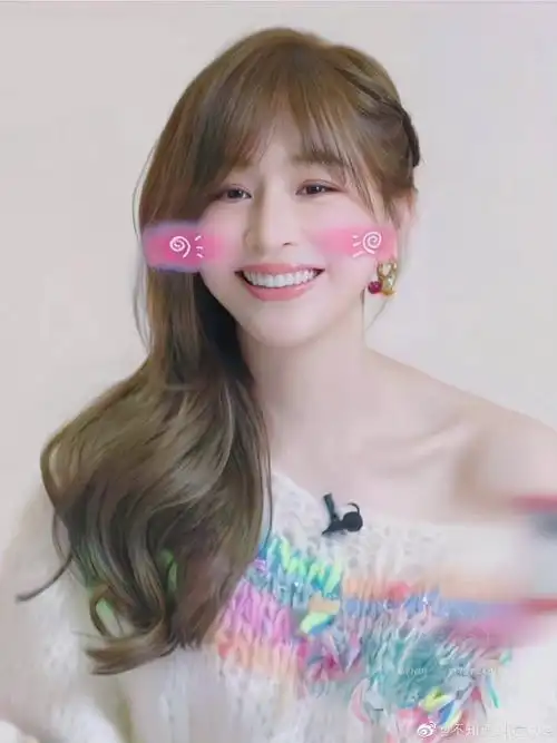 真的很可爱的口音啦,在舞台上听到王心凌山东话说唱真的有被反差萌到!