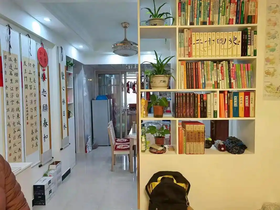 家中一套新房所有地方都成了小儿子的书房和作品,从小到至今一个 - 抖