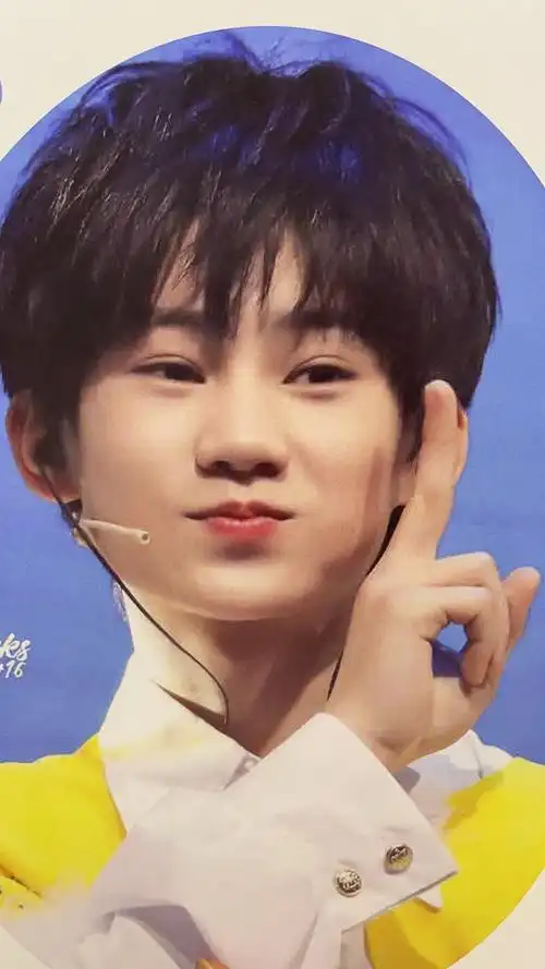 艺能满分治愈笑容真诚洒脱青春活力清爽干练张真源夏日少年派