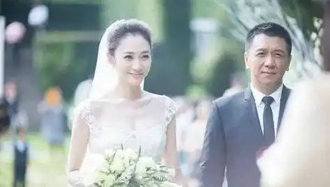 肤白腿长的京妞李小冉,惊讶背后还有这么多的故事_孙东海_陈坤_生活