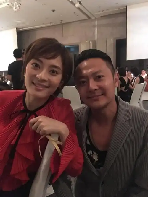 再遇! 一米阳光孙俪印小天现身何润东婚礼