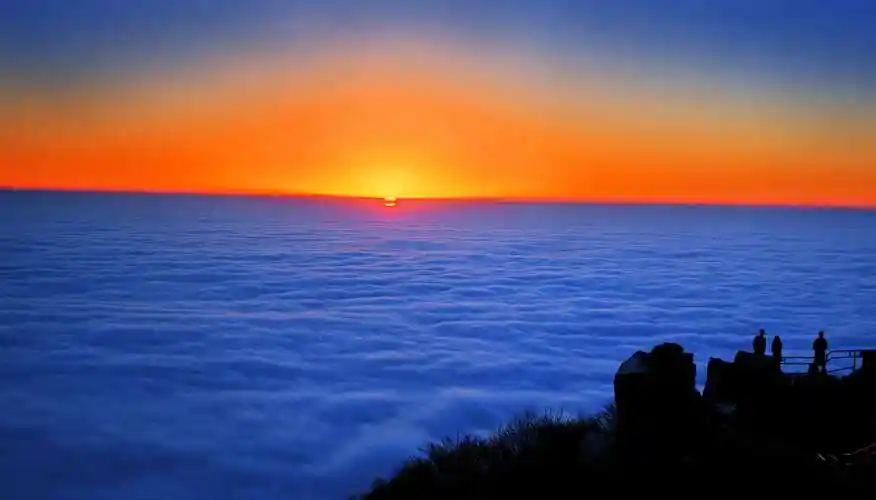 金顶日出摄影刘勇