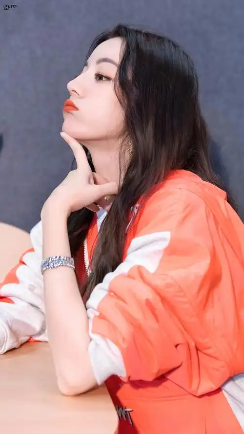 迪丽热巴创造营壁纸