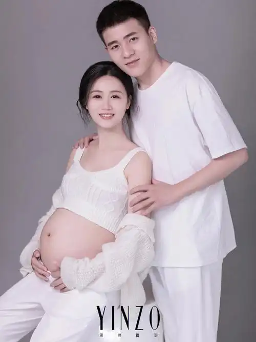 不挑人7575温馨感爆棚的夫妻孕照