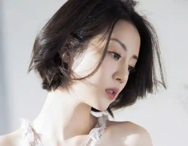 与杨幂解约后李溪芮终于官宣新剧!