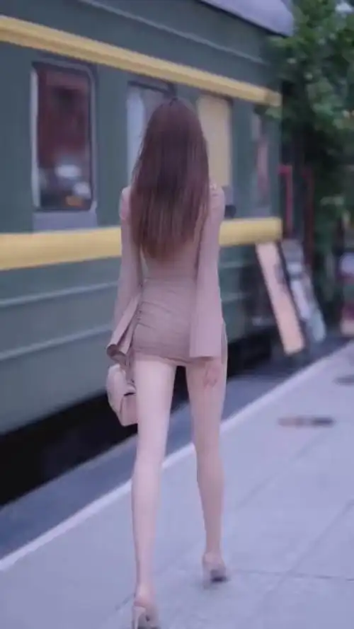 气质美女 #完美身材 #背影女神