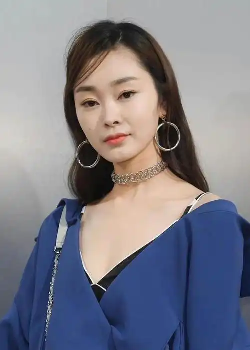 看了宋轶的无修生图才发现,她的"美貌"一直被低估了!