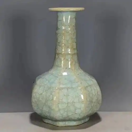 宋代官窑天青釉御题诗文八棱盘口瓶精美绝伦_瓷器_造型_青瓷