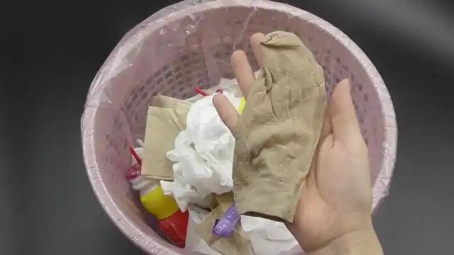 旧丝袜放垃圾桶上太厉害了,好多人不明白有啥用,学会了受用一生