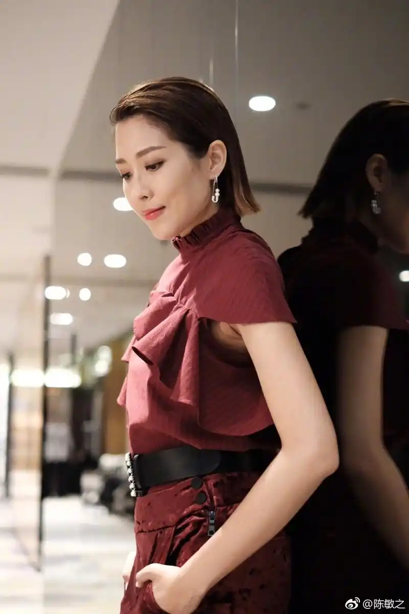 溏心风暴3女演员陈敏之"索腿天后"