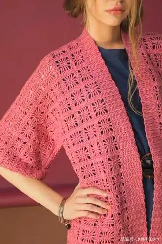 漂亮又时尚!多款钩针编织的女士外套,春秋季穿太实用了