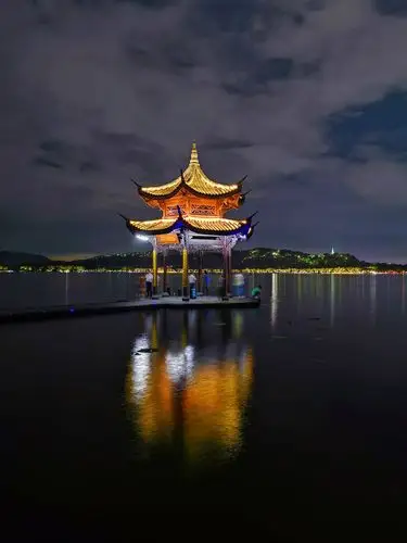 杭州清河坊步行街,南宋御街,西湖夜景