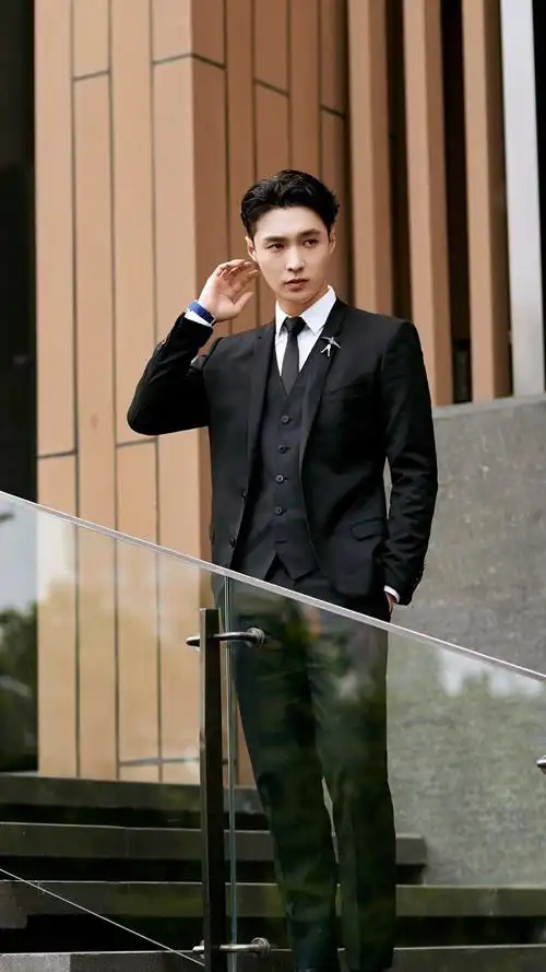 张艺兴西装帅气写真手机壁纸图片