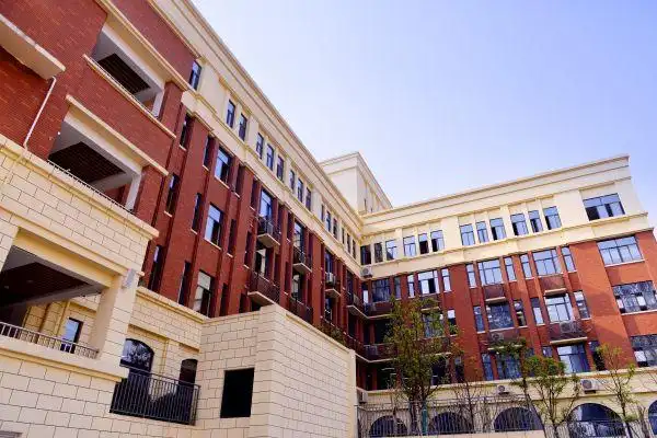 学区共同体背景下学校的转型升级