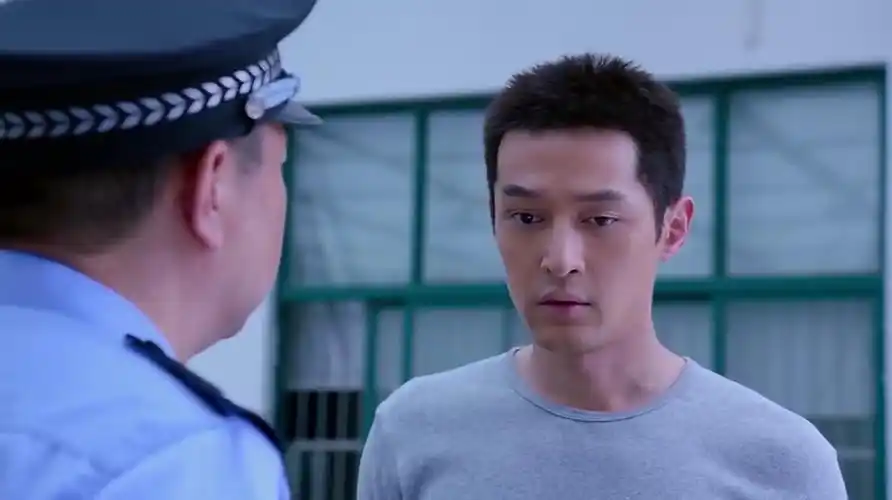 猎场:小伙出狱,刚走出门口就被一富婆带走,一顿安排!